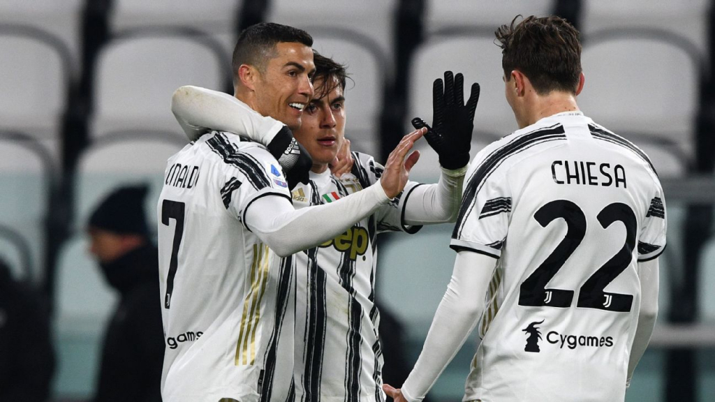 Ronaldo tiếp tục là người hùng của Juventus